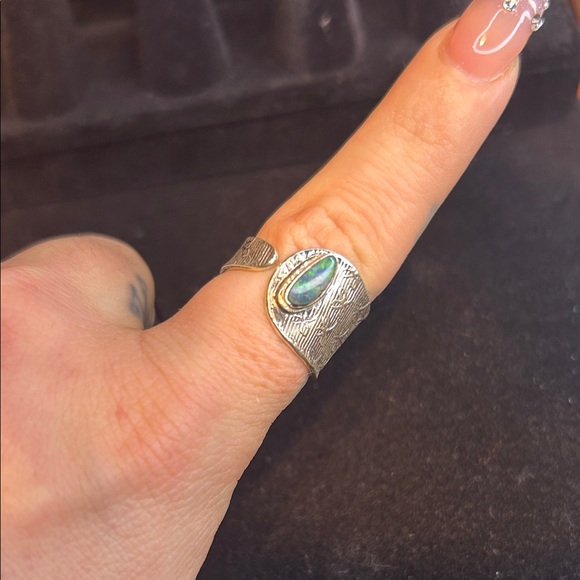 Jewelry - Silver Ring SIZE 9 OPAL